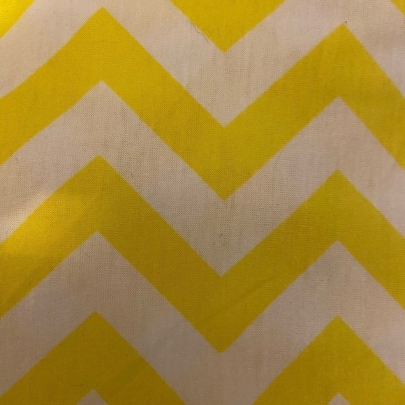 Yellow chevron infinity scarf - Picture 3 of 3